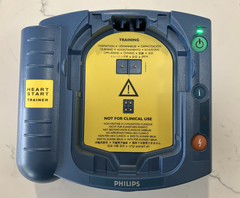 PHILIPS HeartStart HS1 AED Defibrillator Trainer Simulator M5085A-ABA With Case