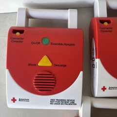5 American Red Cross AED Training Device In English/Spanish With Carrier Bag.