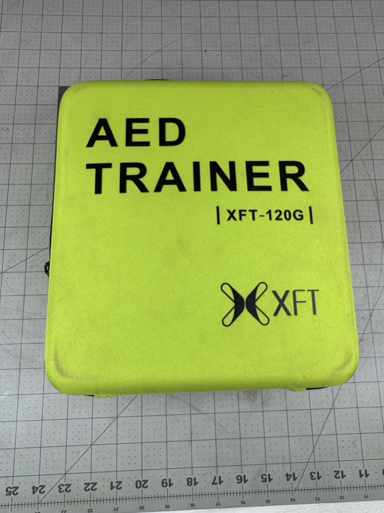 AED Trainer With CPR Feedback Built-in 4 languages With CPR Wristband English