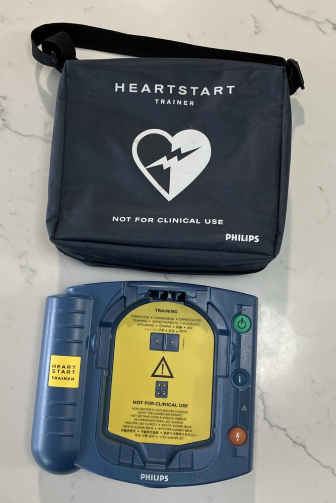 PHILIPS HeartStart HS1 AED Defibrillator Trainer Simulator M5085A-ABA With Case
