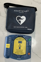 PHILIPS HeartStart HS1 AED Defibrillator Trainer Simulator M5085A-ABA With Case