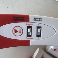 5 American Red Cross AED Training Device In English/Spanish With Carrier Bag.