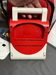 American Red Cross LAERDAL AED TRAINER 2 ??? + Pads PARTS REPAIR no power