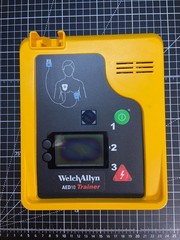 2006 WelchAllyn AED10 trainer 981150 with soft shell case (read description)