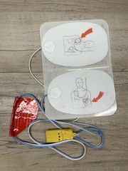 Philips Laerdal AED Trainer 2 Training Tool Heartstart Simulator Defibrillator
