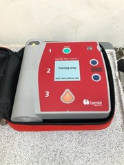 Laerdal AED Trainer 2